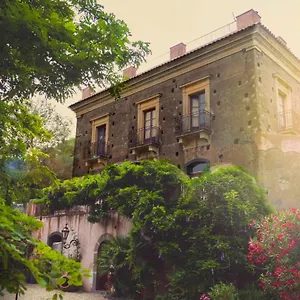 Vakantieboerderij La Rocca Della Rosa, Zafferana Etnea