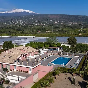 Vakantieboerderij Dipladenia Garden Country, Mascali